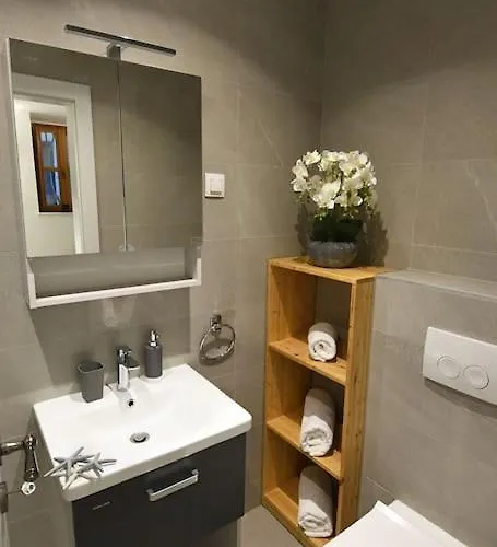 Throne I * 杜布罗夫尼克