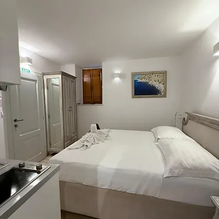 アパート Throne I