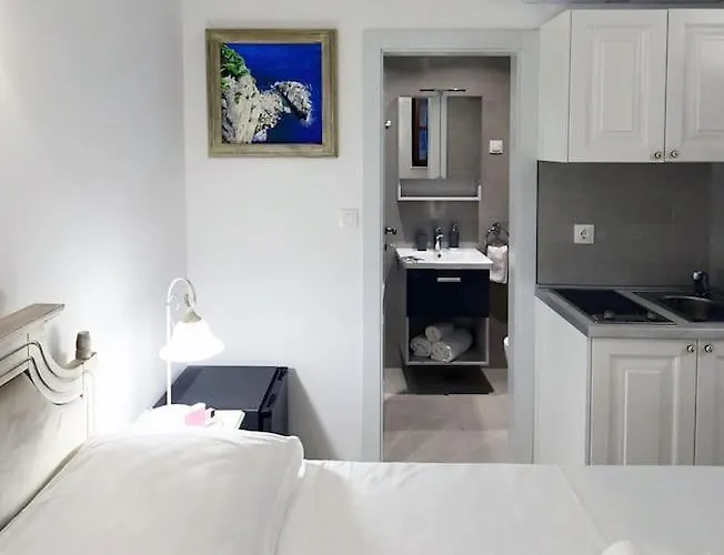 Throne I Apartamento